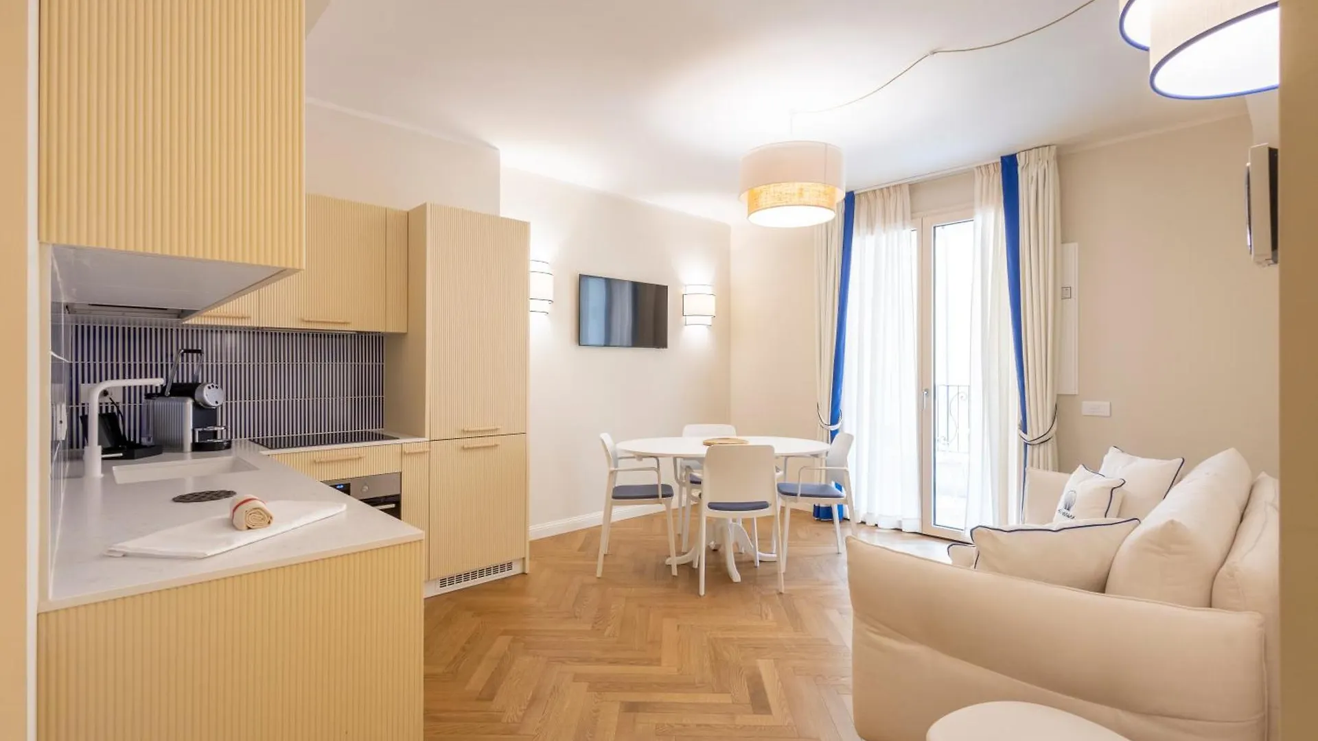 A'Mare Luxury Apartments Pietra Ligure 0*,  Italia